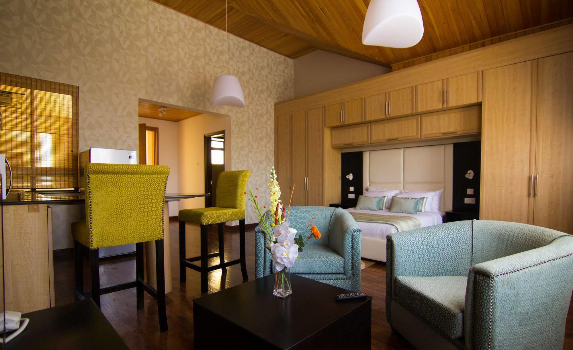 Nelson'S Court Serviced Apartments Nairobi Exteriör bild